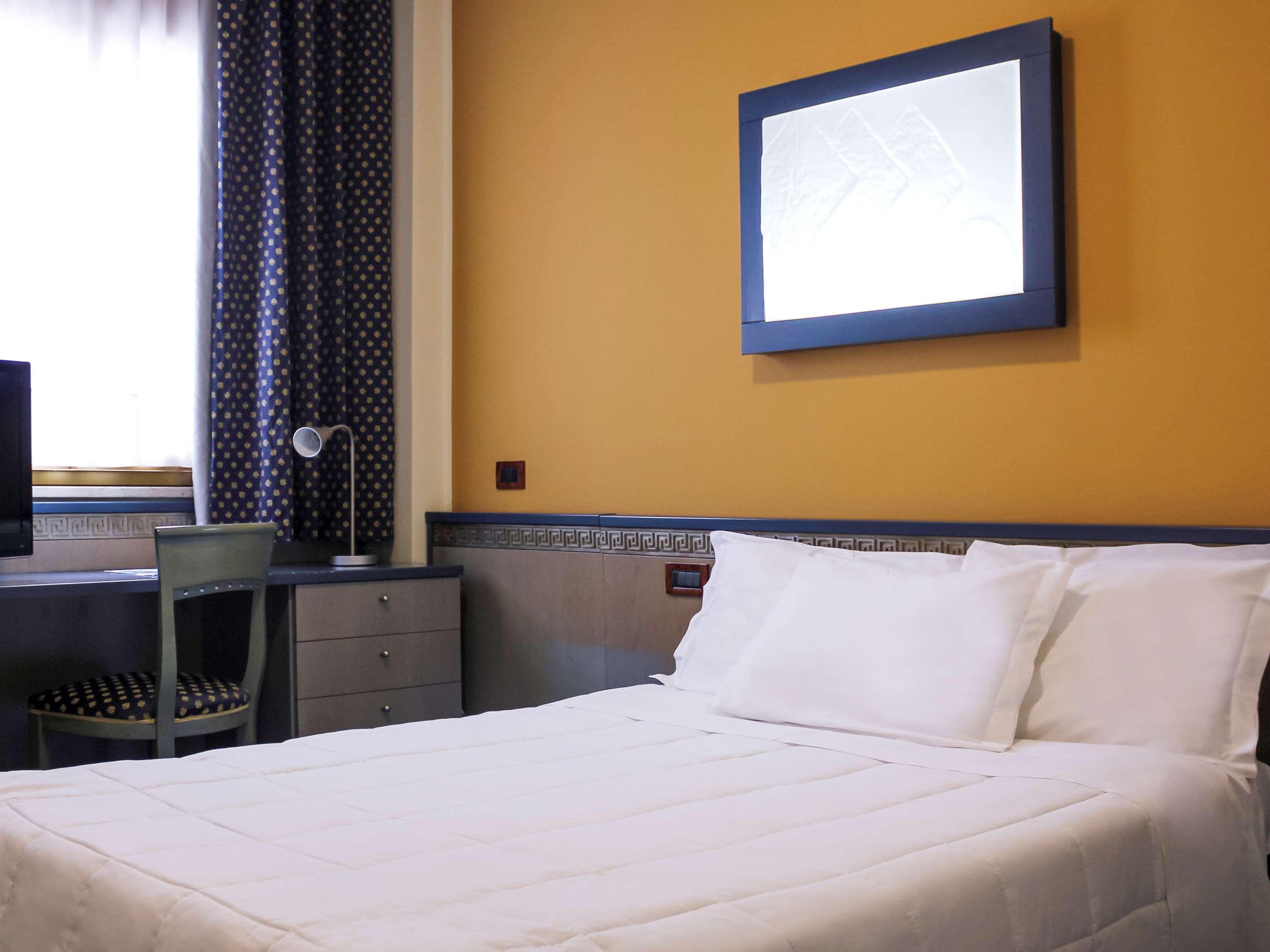 Ibis Styles Palermo President Hotel Exterior foto