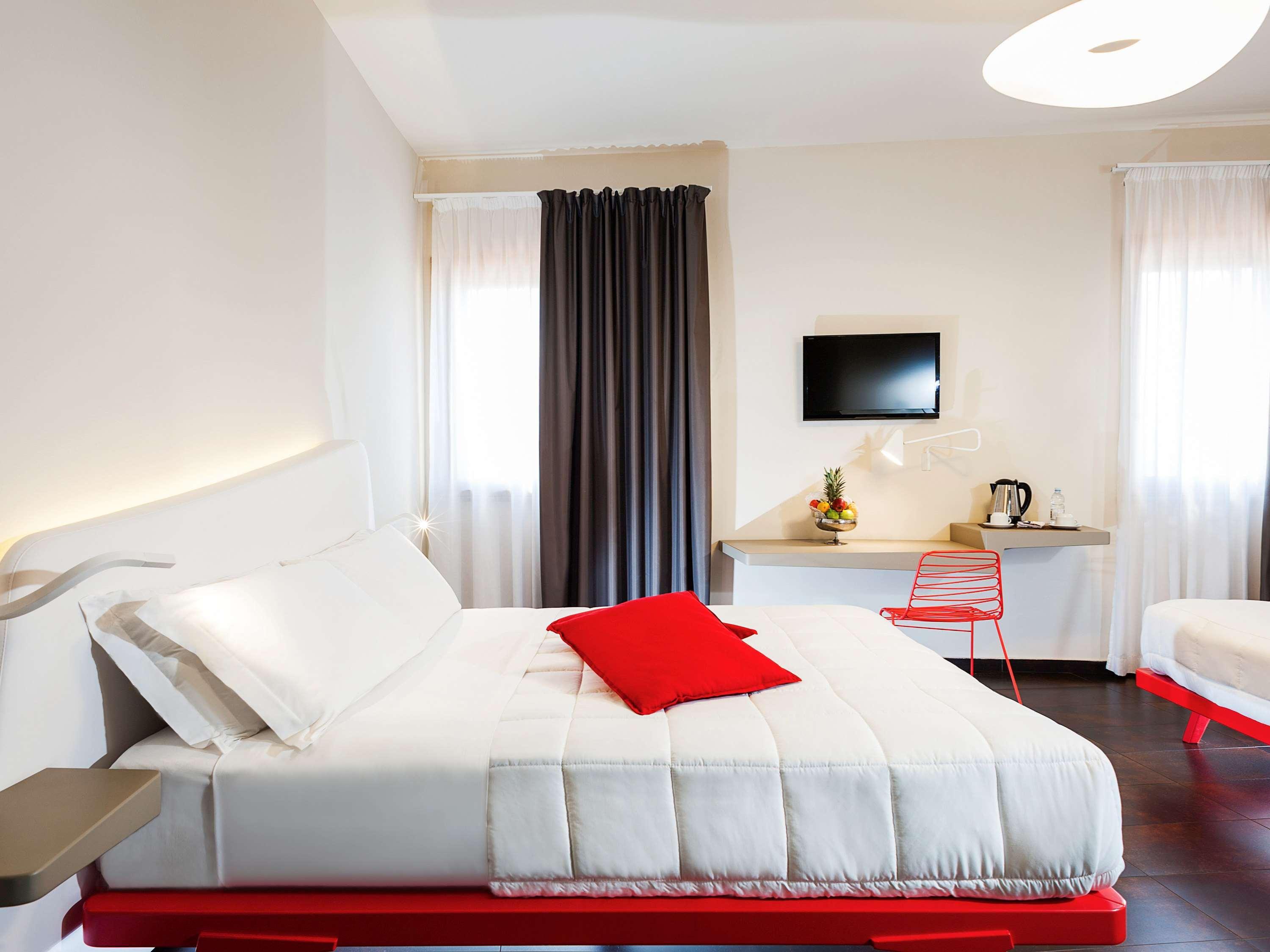 Ibis Styles Palermo President Hotel Exterior foto